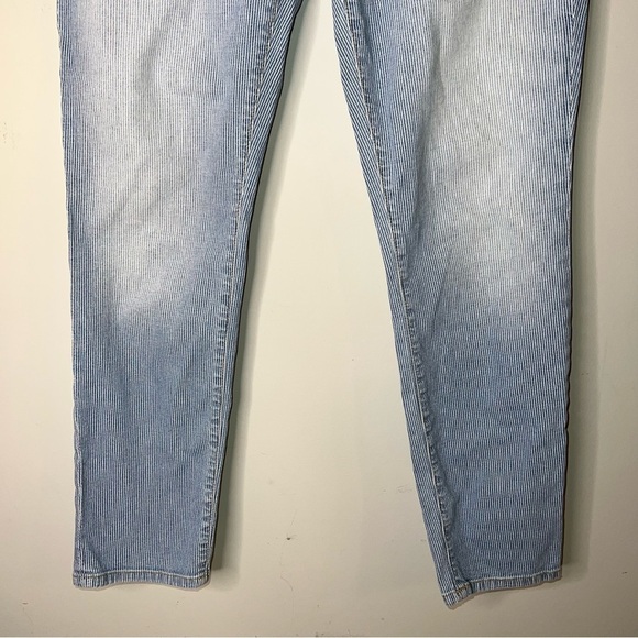 Vince Light Wash Trouser Drop Train Wreck Jeans - Picture 6 of 10